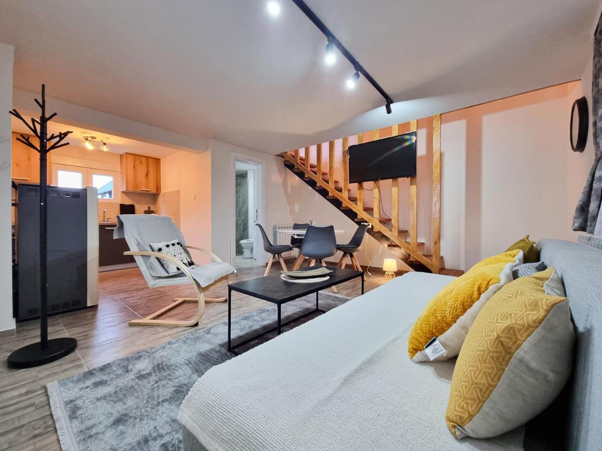 Apartmani Gala Zabljak Exteriör bild