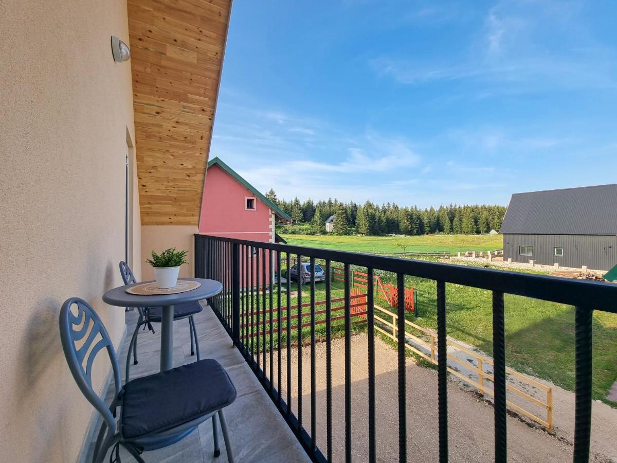 Apartmani Gala Zabljak Exteriör bild
